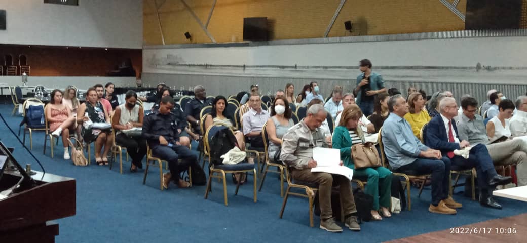 ZunildaParra's tweet photo. Participa el #Cimab en el Foro de cierre del Proyecto de Colaboración Internacional "Elaboración del Plan de Movilidad Urbana Sostenible (PMUS) y preparación de un proyecto piloto de movilidad sostenible en el eje Galiano.
@EmpresaCimab
@MitransCuba
@GemarOsde https://t.co/fuXizbzRiQ