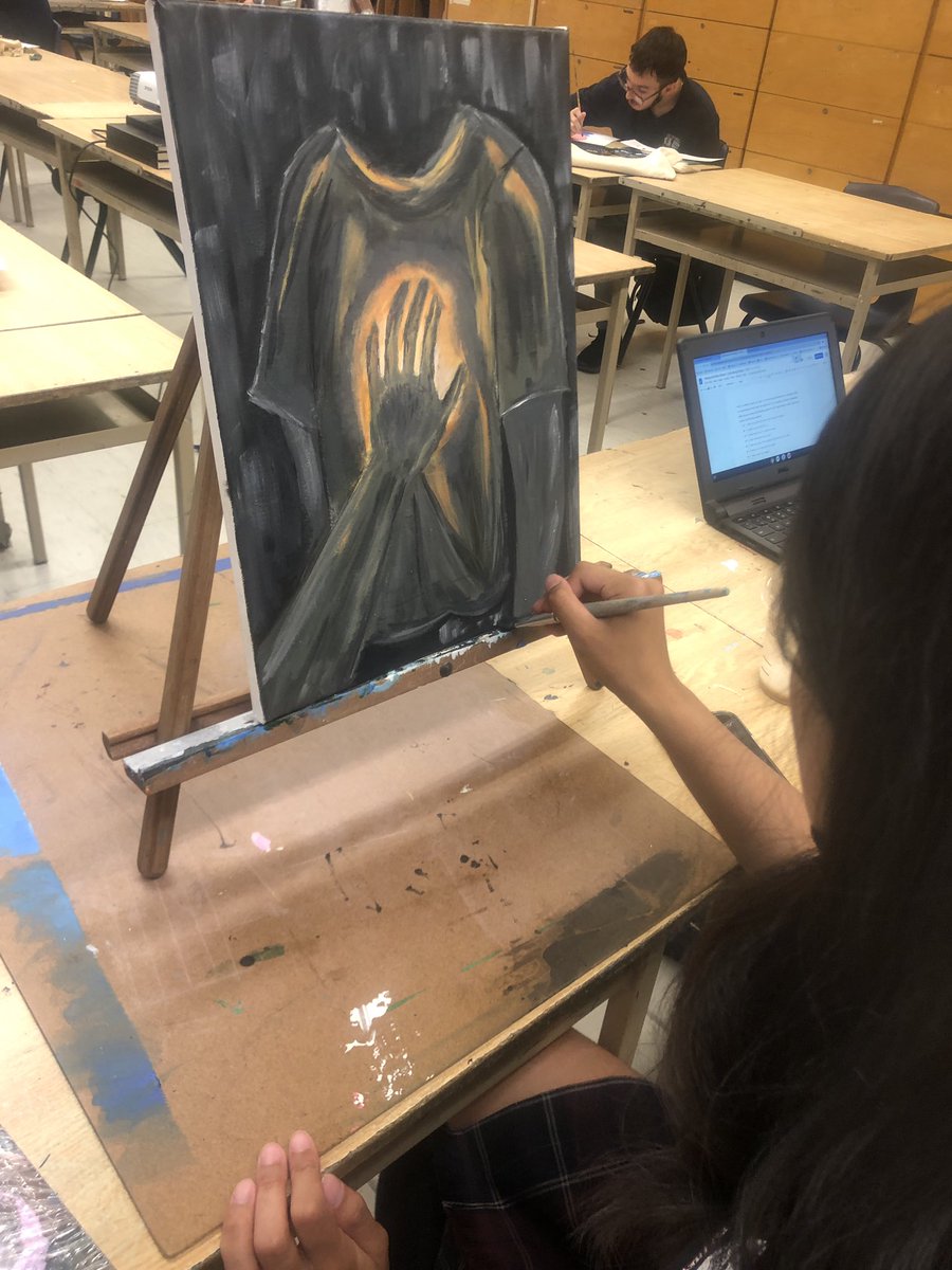 SantoroArtEdu's tweet photo. Last day of class students are working hard on their final culminating. @TCDSB @TCDSB_JWujek @TrusteeDAmico #culminating #art #visualarts #yearend #identity #acrylic #painting https://t.co/72jWsnoFvt