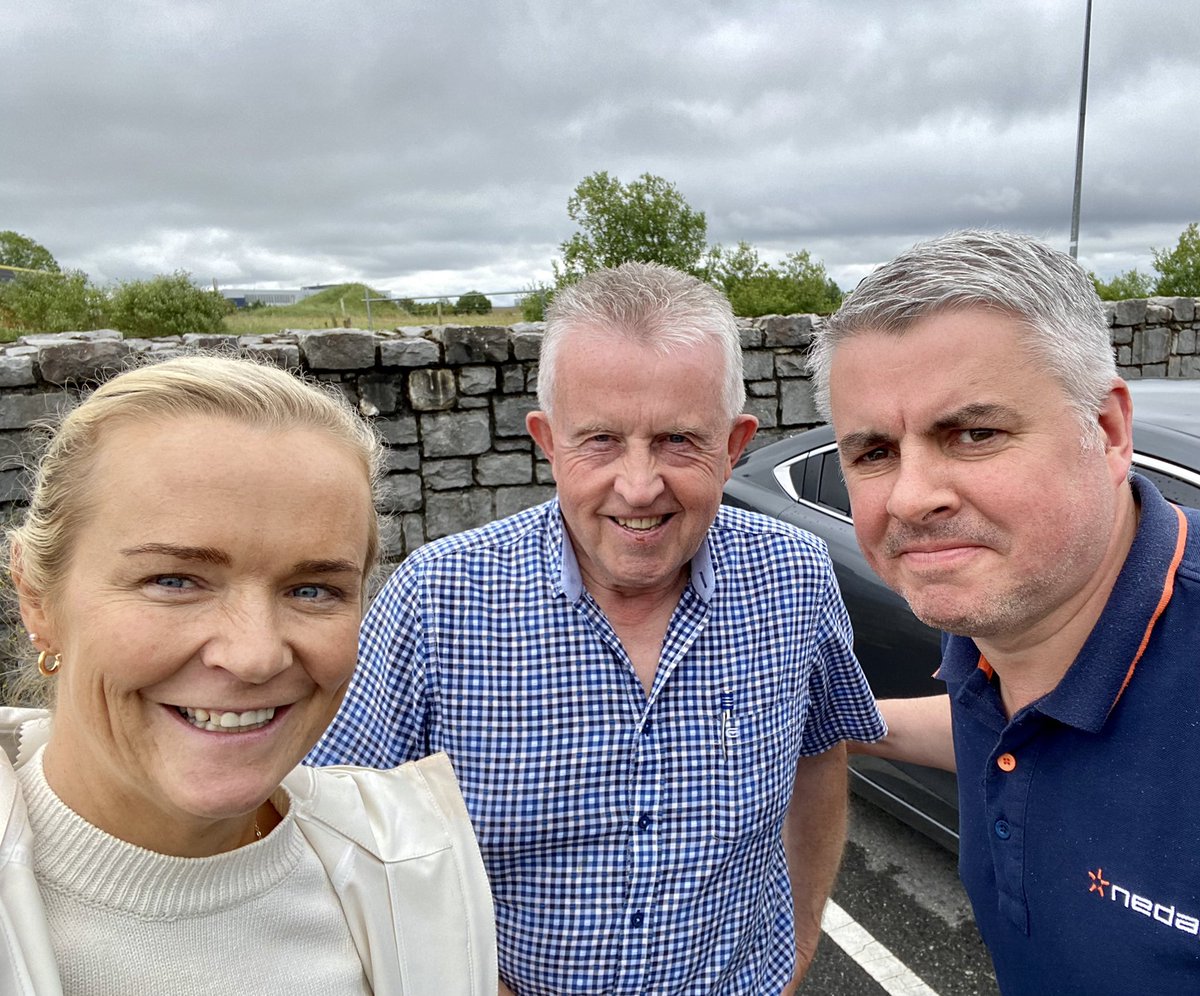 CormacTagging's tweet photo. Love meeting these two experts in Farming #AgTech and not on the football pitch 😊🙈😂 #Alfco @DeclanFowley @censortec 

#HappyFriday 😁#WatchThisSpace 😎
#TagOnce 🏷
#AllIrelandChampions 🏆 https://t.co/IaYbCScKO3