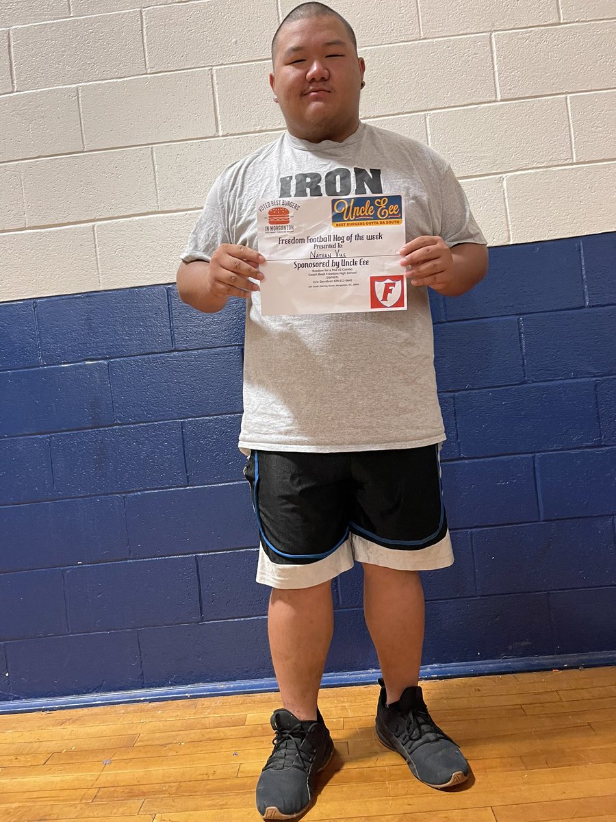 Freedomfball's tweet image. The Freedom Football Hog of the Week goes to Nathan Vue. One of our hardest workers in the weight room and on the field. Thanks to UncleEee for working with us. #invest #bethestandard #PATRIOTPRIDE #supportlocal @FHSPats_Sports