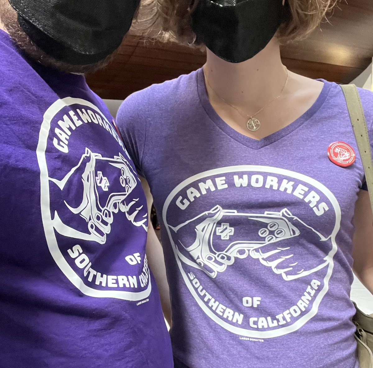 GWSoCal's tweet image. Game workers, at #LaborNotes2022 ??? You bet!

Interested in unionizing the game industry? Find us in the purple shirts!