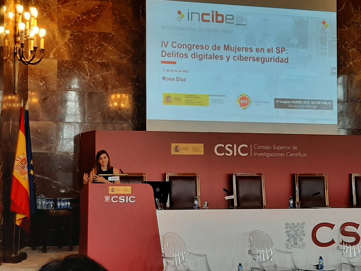 Comienza la tarde en el IV #CongresoMujeresSP con Rosa Díaz de <a href="/INCIBE/">INCIBE</a> ¡Gracias a ti, <a href="/emedelap/">María</a> ! ♥️ <a href="/mujeresSP/">Mujeres en el Sector Público</a>