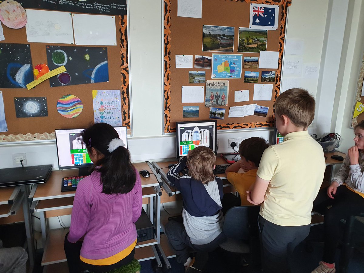 P6Bcdps's tweet photo. In maths we have been learning about capacity 🧪🪣 Our maths rotation focused on identifying correct measurements and converting between litres &amp; ml. Even in P6 we still loving measuring (guddling with) water! #cdpsdg7 #cdpsdg7maths https://t.co/1hhe0G2hPA
