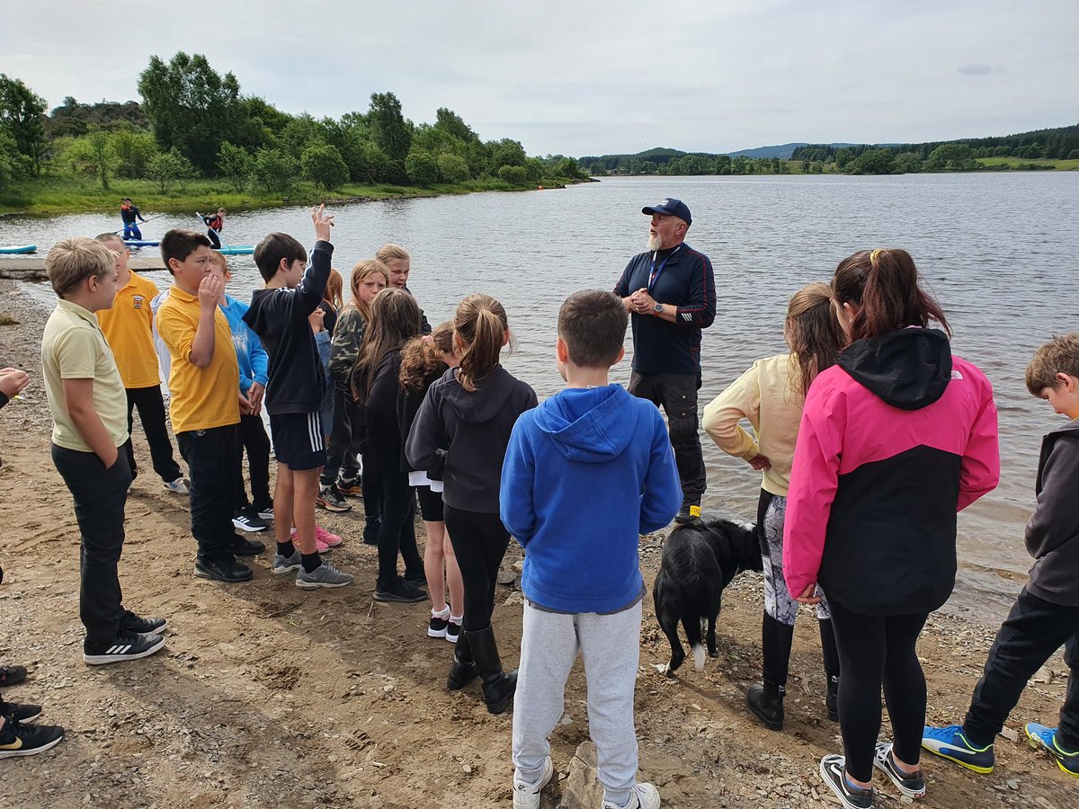 P6Bcdps's tweet photo. Yesterday we had a lovely trip to Loch Ken. Thanks to Ranger Ken, Mary &amp; Leanne @loch_ken for the informative and fun visit! #cdpsdg7 https://t.co/yXfOB9wCYL