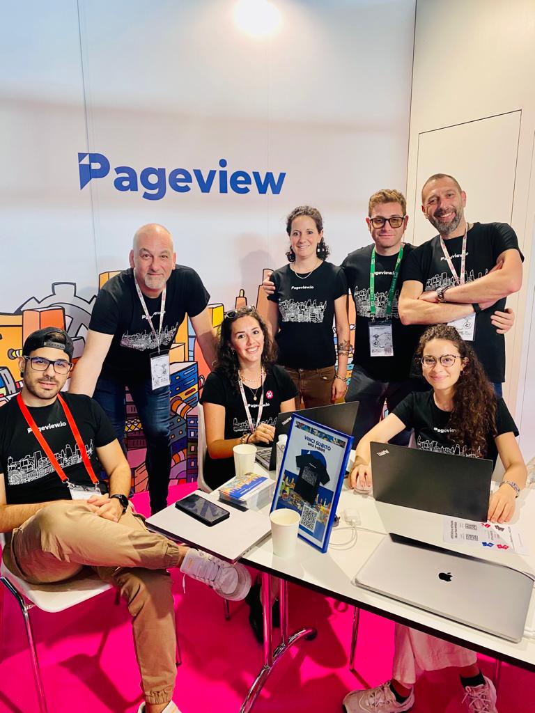 neenhosting's tweet photo. Il nostro team al lavoro durante @ilfestival #wmf2022 https://t.co/J3cGbWRS0R https://t.co/vYmIIExKiZ