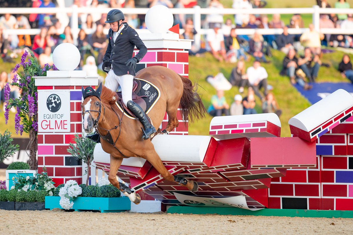 Fortheluvofcake's tweet photo. Thrilled that four of my images are finalists in the Equestrian category of the  @WorldSportsPix Lots of stunning images in a all the categories, definitely worth a look!! 👀 https://t.co/dVSGuqZD8y