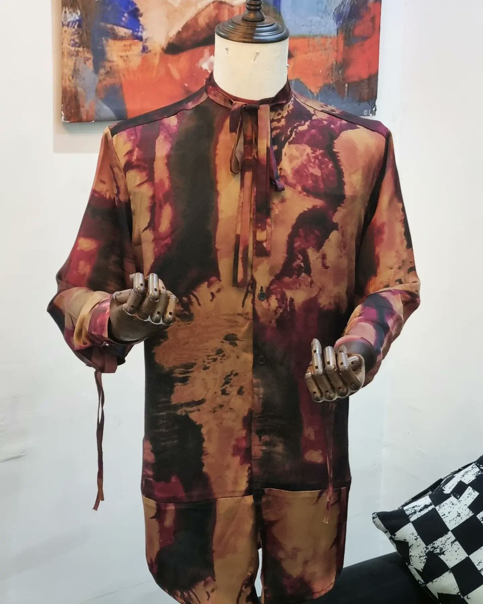BradfordCole8's tweet photo. We love creating a diverse range of custom designed clothing that complements the individuals personality just as much as their sense of style.
#proudlynigerian #9jafashion #bradfordcole #madein9ja #madein9jabrand #bradoriginal https://t.co/AD9ja5l955