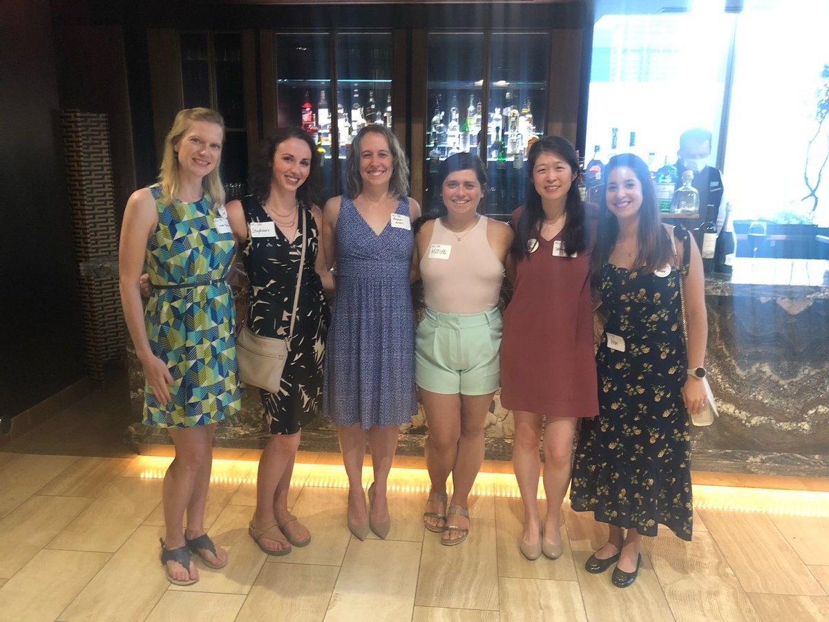 Our amazing current and former fellows! <a href="/LindaBurkett15/">Linda Burkett</a> <a href="/SGlassClarkMD/">StephanieGlassClarkMD</a> <a href="/AmandaArtsen/">Amanda Artsen MD</a> <a href="/MGuirguisMD/">Marina Guirguis Hanna MD</a> <a href="/StephanieWZuo/">Stephanie W. Zuo, MD</a>, Ashley Murillo, and missing <a href="/dralimelnyk/">Ali Melnyk, MD || The Green GYN</a>