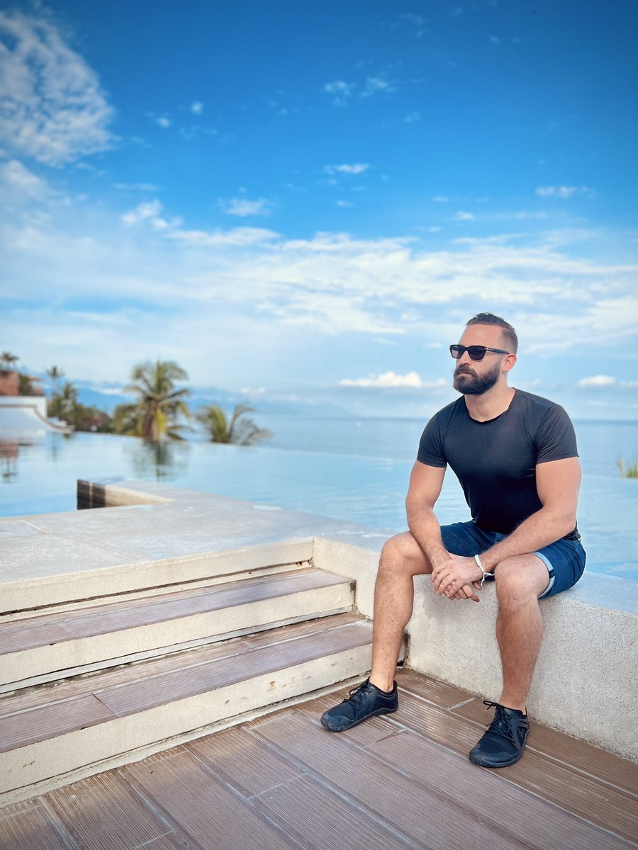 StevenLaBrie's tweet photo. Buenos días Puerto Vallarta #puertovallarta #mexico #mexicano #viajar #travel #vacaciones #vacation https://t.co/tCdDDa95y5