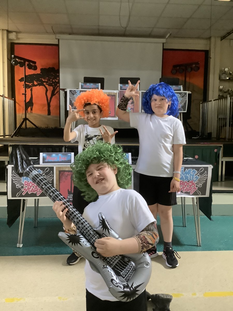 Peelparkyear3's tweet photo. Year 3 TTRockstars competitors and guitarists! https://t.co/9LV4iyBl9R