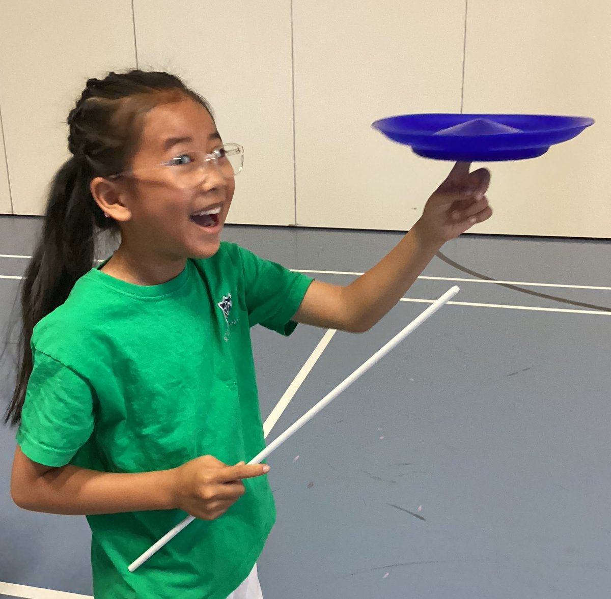 StainesPrepYr1's tweet photo. #StainesPrepYear1 loved trying out some circus skills today 🎪 look at those smiles! #StainesPrepLearn #StainesPrepTalent #StainesPrepBeYourBest @StainesPrepHead https://t.co/2za869pi4V