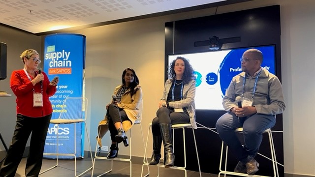 PplthatDeliver's tweet photo. Speaking at #SAPICS2022 Tapiwa Mukwashi was keen to point out that professionalisation advances the profession of supply chain management as a whole and has a significant impact on attracting and retaining talent.

Learn more about professionalisation!

https://t.co/nLgYwJPtjF https://t.co/biwXatcfQX