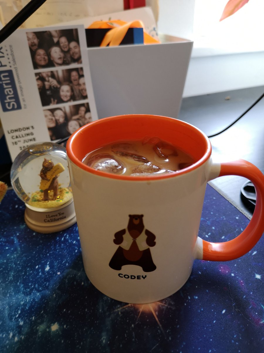 Iced coffee in my newly acquired Codey mug is 100% needed in this heat 🔥 Thanks again <a href="/G2dotcom/">G2</a> for the #SalesforceTour swag 😎

#marketingchampions #salesforceswag