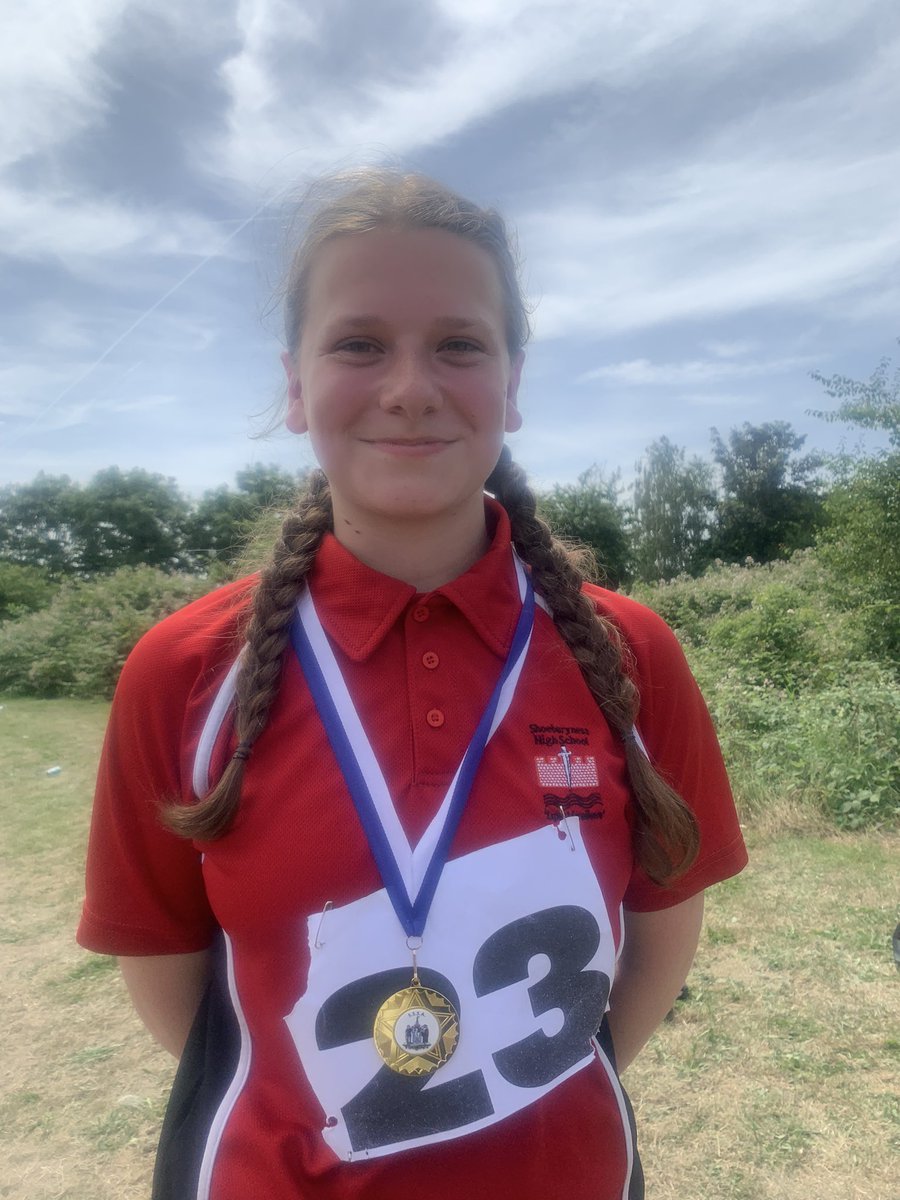 pe_shs's tweet image. Congratulations 👏🏽 1st 🥇 In the year 9 girls discus ☀️👏🏽👏🏽👏🏽