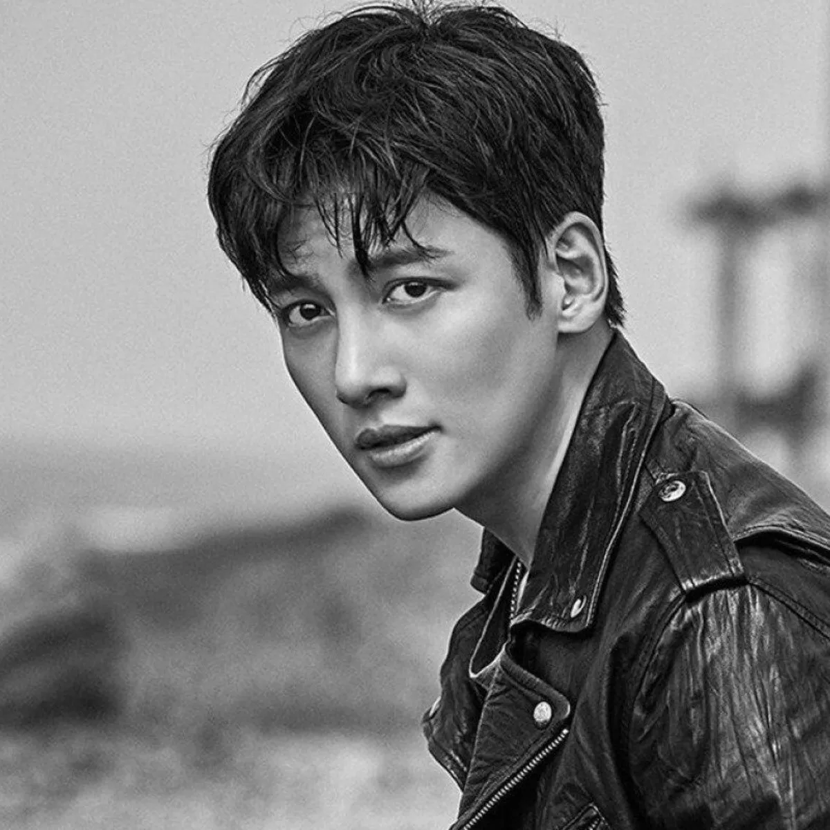 Natamarsol's tweet photo. Vamos con repaso de la carrera de #JiChangWook,nuestro #Healer #Peha
Vale aclarar que aunque muchos lo descubrieran como cantante en #TheSoundOfMagic,él empezó su carrera como actor de musicales .Lo contó en varios programas y lo escuchamos cantar a lo largo de los años
(Hilo) https://t.co/cFRlqTMRtJ