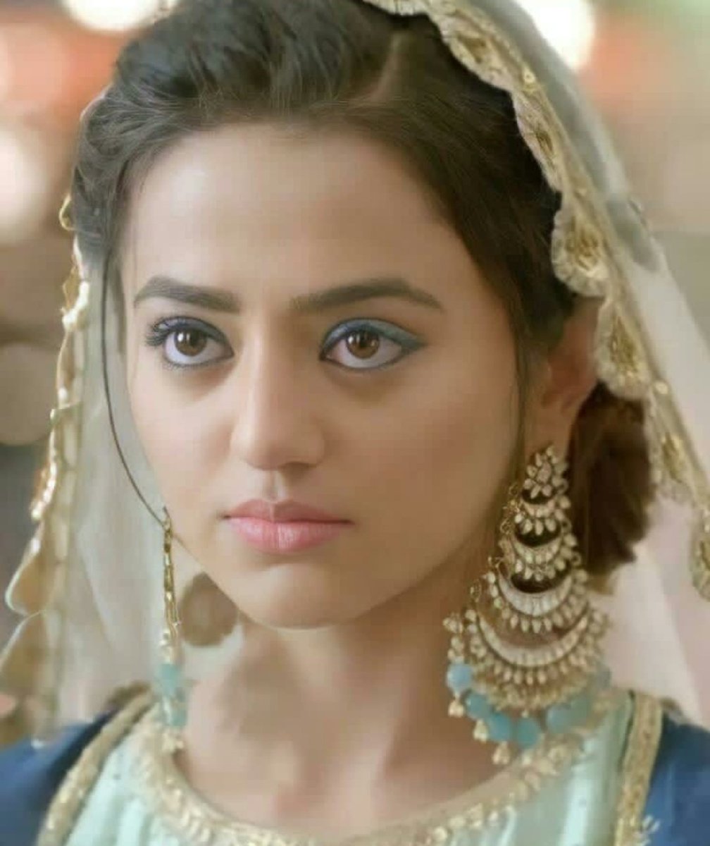 🤍✨

#HellyShah