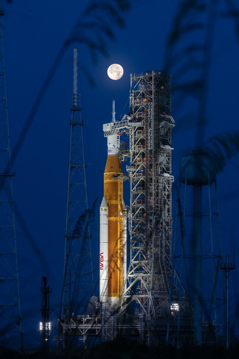 NASAGroundSys's tweet photo. Who’s ready to return to the Moon?! 🌕 
Tomorrow kicks off NASA’s continued Artemis I wet dress rehearsal testing. Stay tuned to this account and https://t.co/6CWuCVIE53 for ongoing coverage. 
Get the details: https://t.co/c06Y2Vmamd https://t.co/09rdksrHeO