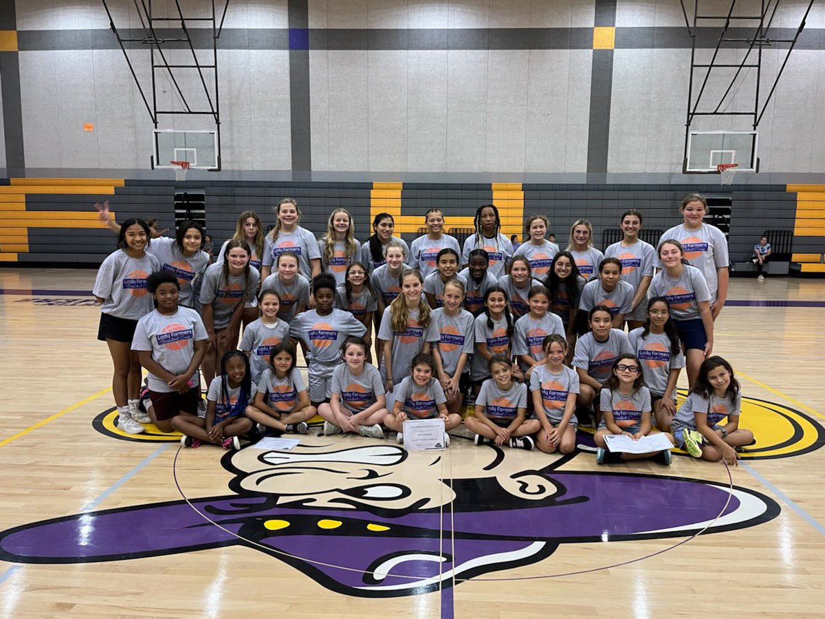 fightin_farmers's tweet photo. Basketball camp is complete! ✅
Everyone worked hard this past week on the basketball court and had fun in the process. Some of the freshmen even showed up 2 hours early to get their summer workouts in first! We have a great group of young ladies in Farmersville ISD! #GBE https://t.co/6Gf2zwpiOT