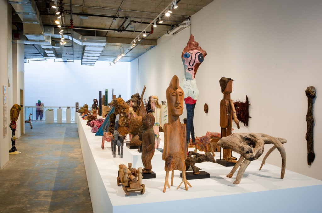 OutsiderArtFair's tweet photo. Time flies! One year ago we were in the midst of “#SuperRough,” curated by Takashi Murakami featuring 200 sculptural works by 60 international self-taught artists. The NYT’s Roberta Smith wrote of the month-long exhibition, “the result is close to stupendous.”
#OutsiderArtFair https://t.co/9Jybx8WSxL