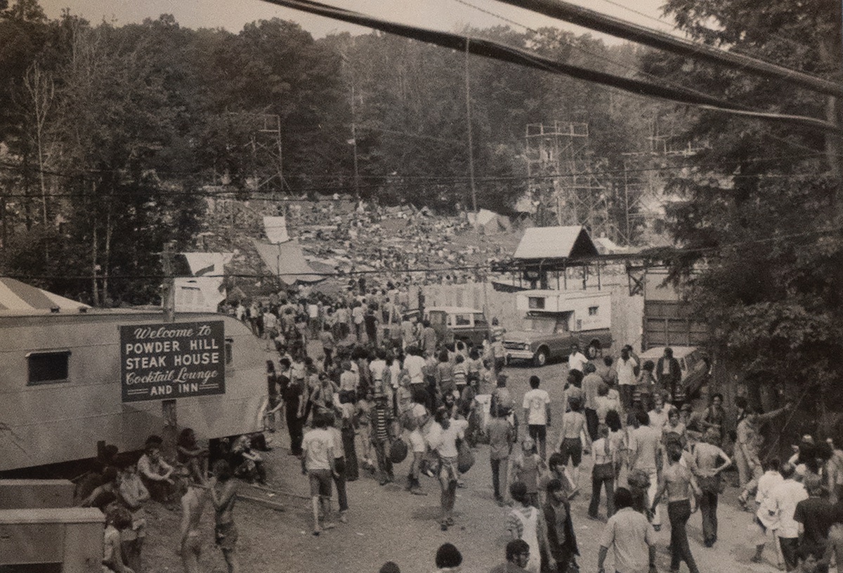 GormanBechard's tweet image. Powder Ridge is the greatest music festival...that never happened. But we need your help. Everything is here: PowderRidgeDocumentary.com Thank you!
#musicdocumentary #musicdoc #powderridge #powderridgedocumentary #musicfestival #kickstarter #crowdsourcing #filmmaking