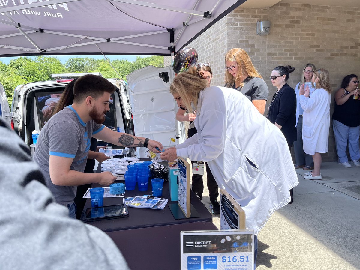 Jessica Segarra tweet media