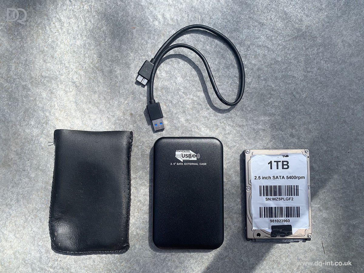 dataq_recovery's tweet photo. Here’s the latest fake hard drive we’ve recovered. And by fake, I mean it’s a scam small old drive masquerading as a new large one!
https://t.co/OIK7EnA8Fb https://t.co/PwcL6jBXNJ