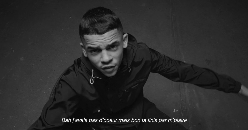 futurefacemedia's tweet photo. « […] j’avais pas de coeur mais bon ta finis par m’plaire » 🫢

@lapeeeofficiel nous offre son 5e et dernier freestyle de sa série « Phénoméne » ☄️ https://t.co/DsxcvLnQx9