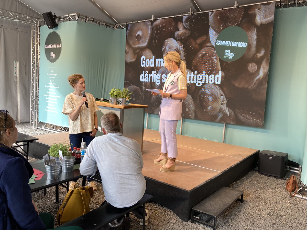 linedammen's tweet photo. Hvordan undgår vi at skabe skam over den mad vi spiser? Et emne der står mig meget nært #fmdk @SundMadDK @gladanne @AnnePohl @AnnetteSpangga1 @elisbeth froholt @dselever https://t.co/UzkMQIIhLt