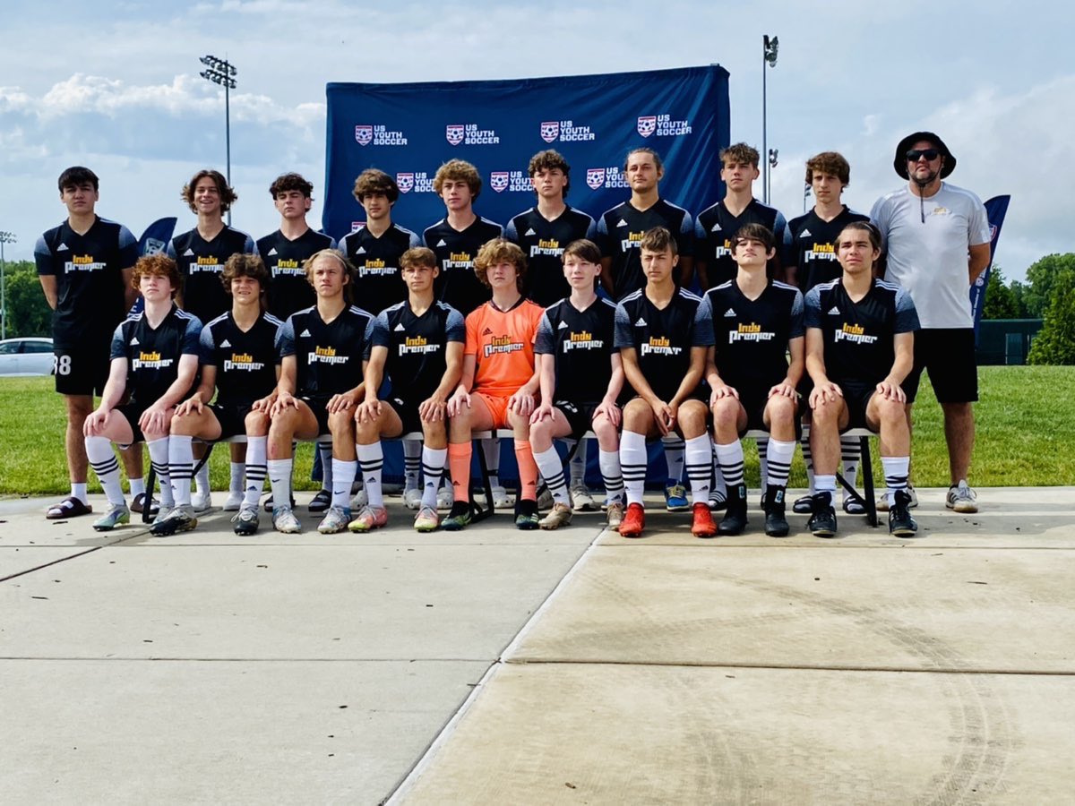 IndyPremierSC's tweet photo. Good luck on Day 2 Coach Ray and crew! #prezcup #STL #MOzury https://t.co/s3QRiFdtQW