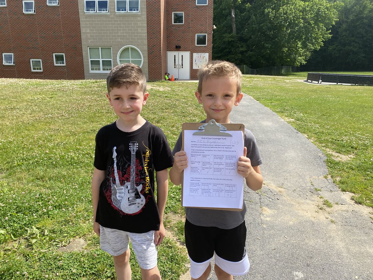 NSCarignan's tweet photo. Last day FUN with a Grade 2 Scavenger Hunt! https://t.co/XN9tBMJkkt