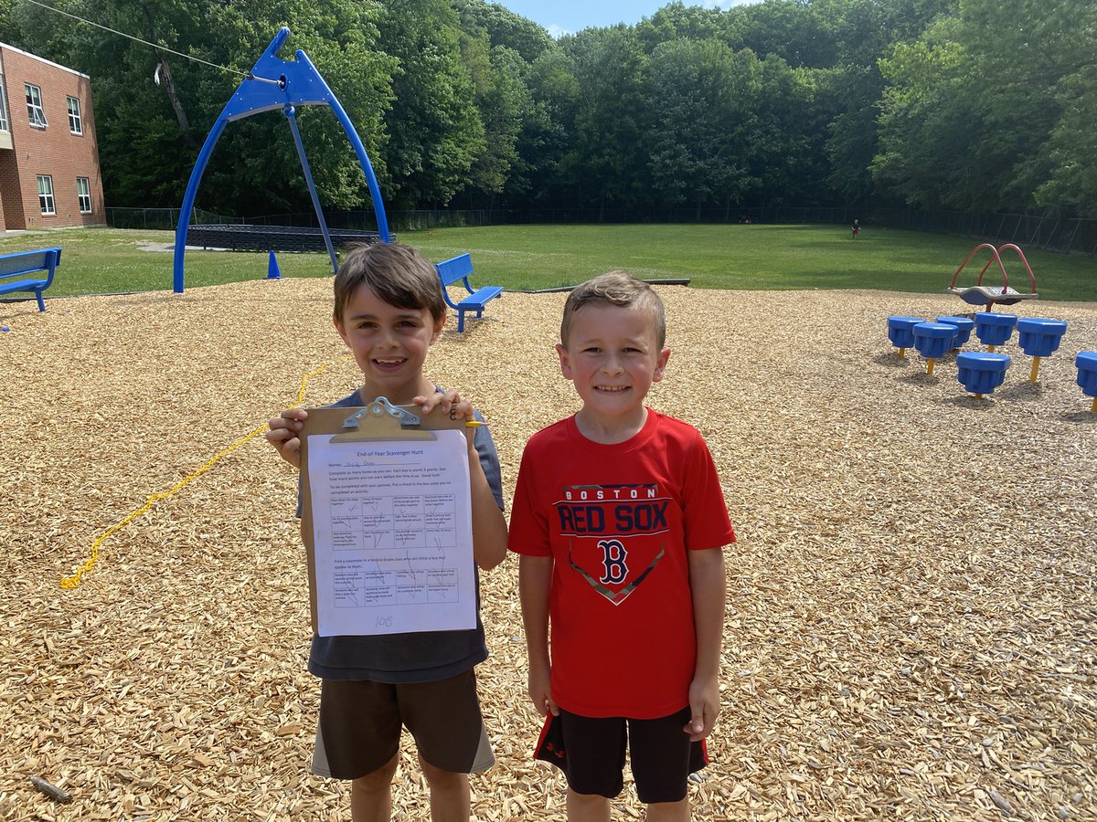 NSCarignan's tweet photo. Last day FUN with a Grade 2 scavenger hunt! https://t.co/mniM2sy8ca