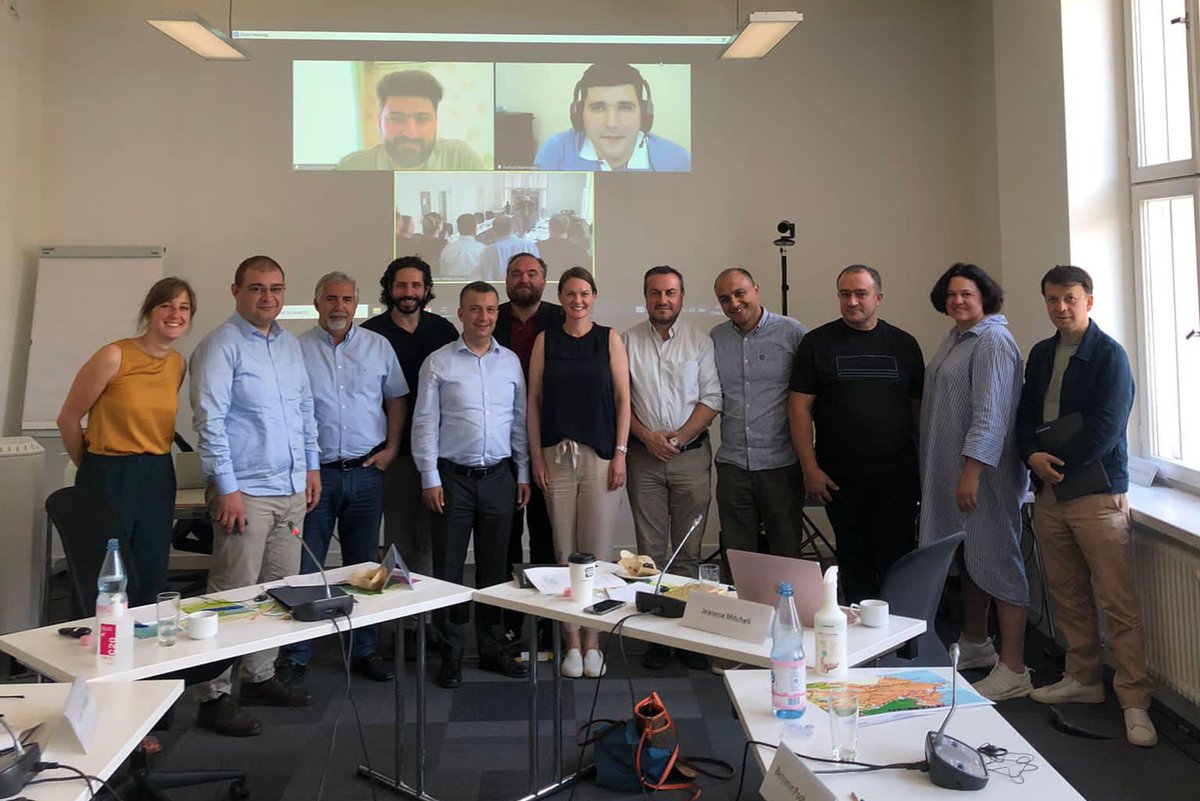 Restartconnects's tweet photo. Just finished our first Armenia-Azerbaijan dialogue at @thehertieschool in Berlin. We will organize a series of Armenia-Azerbaijan dialogues on specific topics such as transport, energy, and water etc. where cooperation is essential and mutually beneficial. #RestartConnects https://t.co/LQd9WndJA8