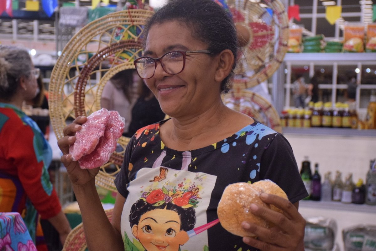 mpa_campesinato's tweet photo. #IFENAFES | Os rostos da Agricultura Familiar Camponesa Nordestina
👩🌾👨🌾 🍍🌽 Conheça o campesinato nordestino que está participando da "Grande Festa da Colheita": a Feira Nordestina da Agricultura Familiar Camponesa que acontece em Natal (RN)
📸 Mateus Quevedo
#somoscampesinato https://t.co/bNUknuPSrf