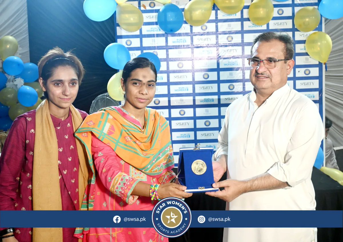SWS_Academy's tweet photo. 15th June 2022
Celebration of 5th Anniversary of the #SWHA & Launching Ceremony of @SWS_Academy Jacobabad Region Larkana.
Special thanks to Honorable Mir Aijaz Hussain Khan Jakhrani for joining us as a Chief Guest in the Ceremony
@unwomen_pak @soortydenim
#womenempowerment https://t.co/jmsu7K4yug