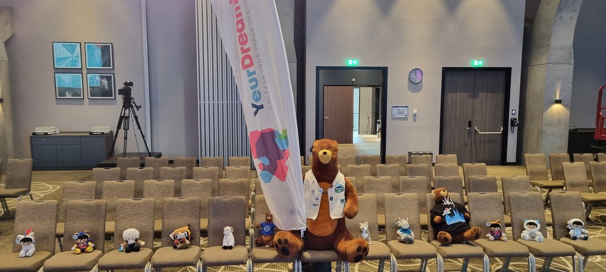Dreamin Dry run with live audience. Front row already full #YD22 #Yeurdreamin #community #salesforce