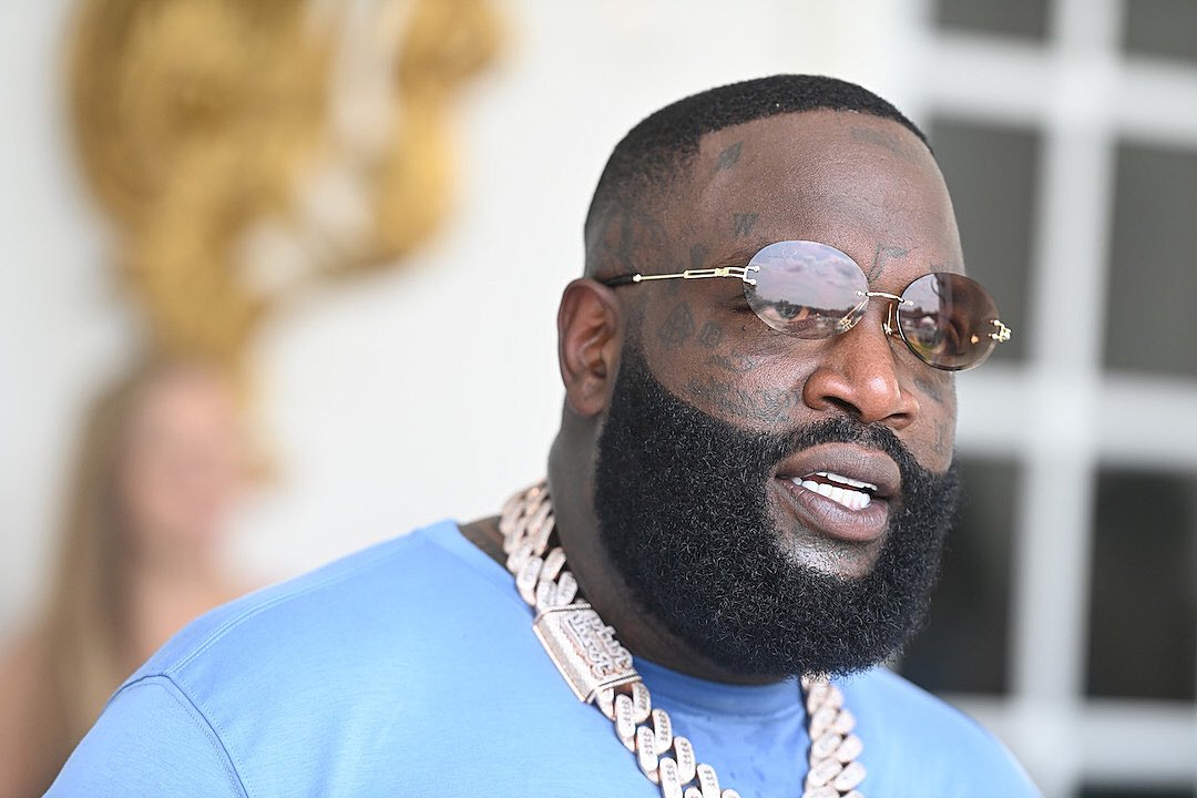 “ Don’t think the rich folks will stop what they doing to pull you out the sewer , you gotta climb out there yourself. The most they’ll do is reach down if they see it in you “