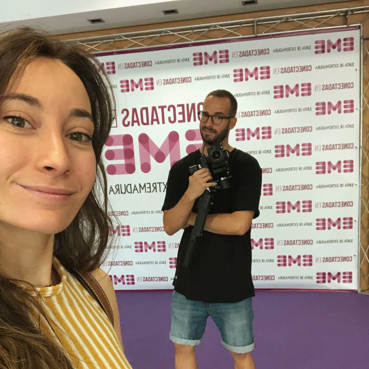 DaniBandaes's tweet photo. I Feria de Empresarias EME♀️.

Estos trabajos molan y más con estos compañeros 🙌.

#FeriaEmpresariasEME #DonBenito https://t.co/U6cGxLuzCq