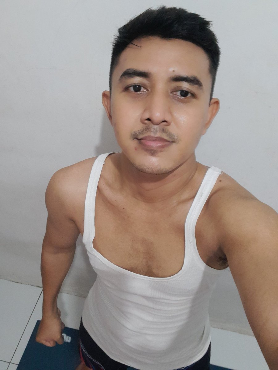 jhoel19th's tweet photo. Do it .. https://t.co/iEWW2PcJgH