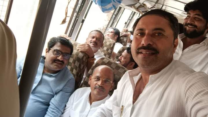 MdSaeedPasha's tweet photo. Bidar District Congress Committee Demonstrated a protest against the illegal ED's investigation of Shri @RahulGandhi Ji driven by the vindictive politics of BJP.
Truth fears nothing, Truth will not bow!
#SatyamevaJayate #WeStandWithRG
@anandbabusd @DKShivakumar https://t.co/kYtcOOhoyo