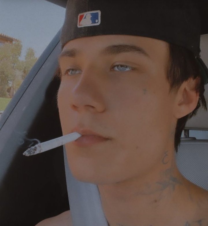 ilvsjxdn's tweet image. I Wanna know how are this boy:(
@jxdn i love you so much, you're strong &lt;3
#jadenhossler #jxdn &lt;3