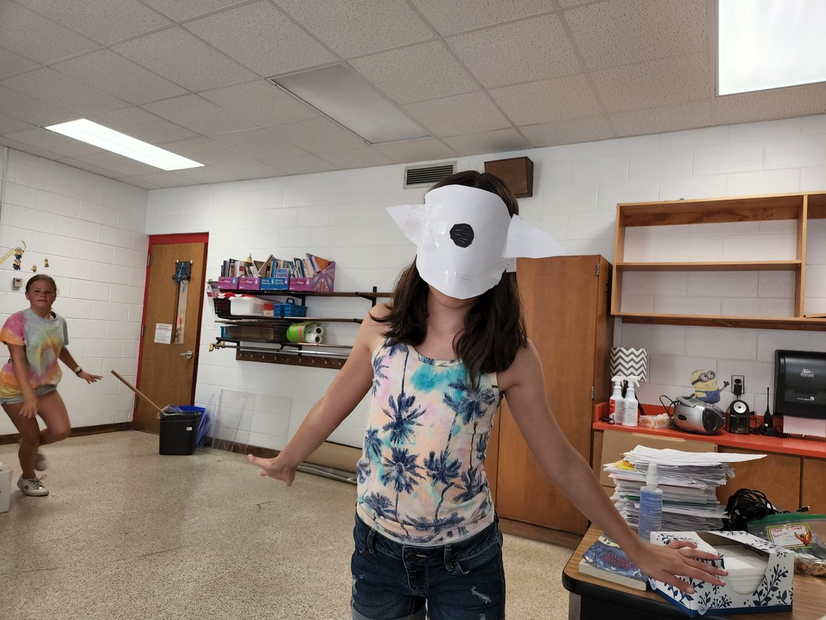 jennied34's tweet photo. A little readers theater on our last day of school.  I'll miss these girls! @north_landing https://t.co/OQB13L09DQ