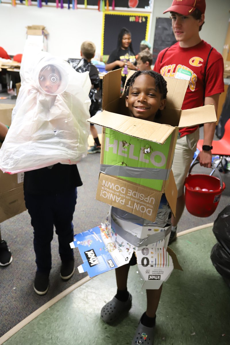 WaterlooSchools's tweet image. Kids in grades K-6 had a blast this week learning about STEAM with fun hands-on activities at Camp Invention! Here are some photos from the Lincoln Elementary Camp. 
#WaterlooProud 
#STEM 
#steamforkids
#CampInvention