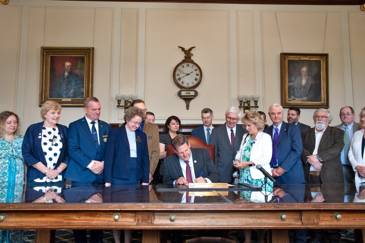 GovChrisSununu's tweet photo. 🚨BREAKING: We cut taxes AGAIN here in NH.

Every dollar matters, and these tax cuts signed into law today will help provide economic relief for businesses across the Granite State amid record inflation nationwide. https://t.co/ZXdOxxhHpc