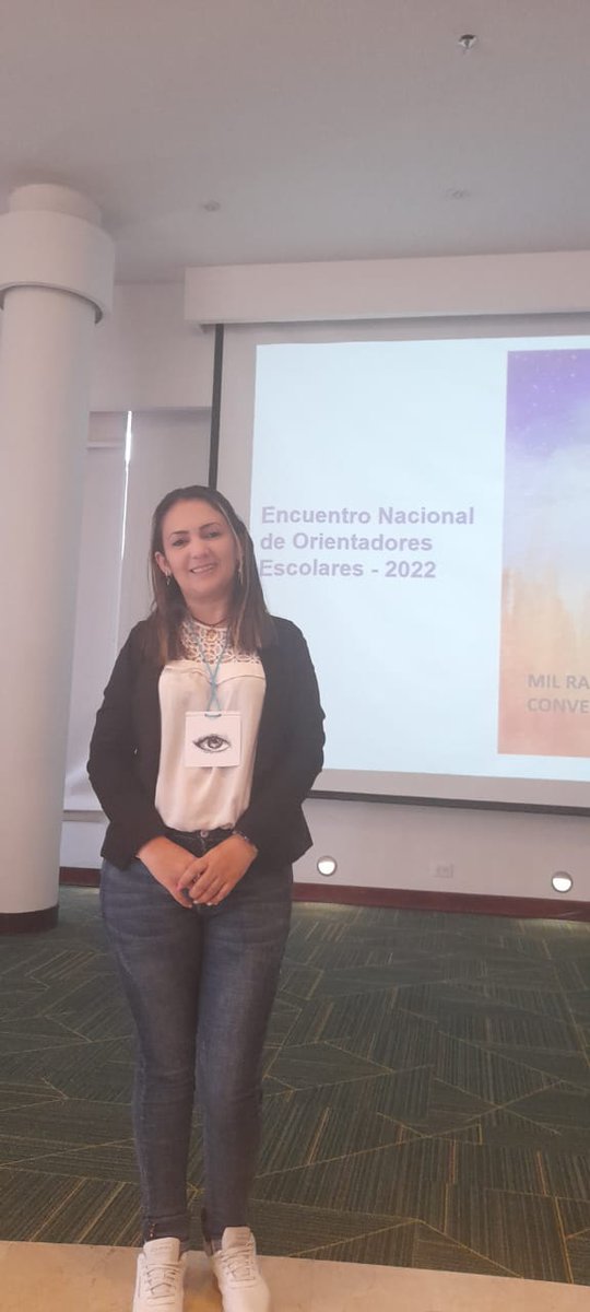 SDosquebradas's tweet photo. #BuenasNoticias🥳 Nazly Marín Marín, docente orientadora de la I.E Juan Manuel González fue seleccionada para participar en el Encuentro Nacional de Orientadores Escolares del @Mineducacion en la ciudad de Bogotá. ¡Felicitaciones! https://t.co/JaynNsVFtt