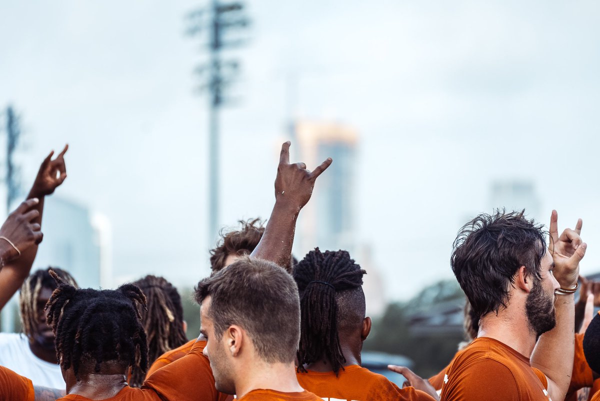 Horns up for Fridays 🤘