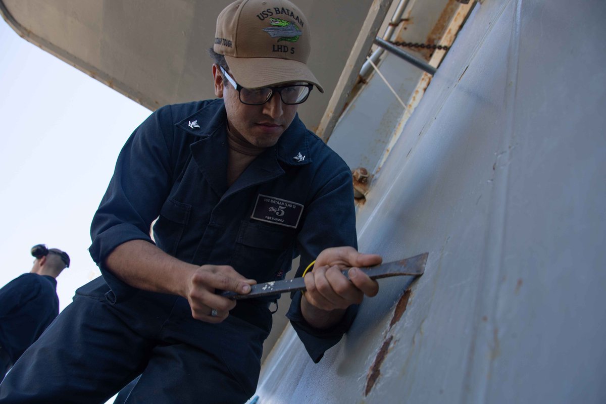 USS Bataan tweet media