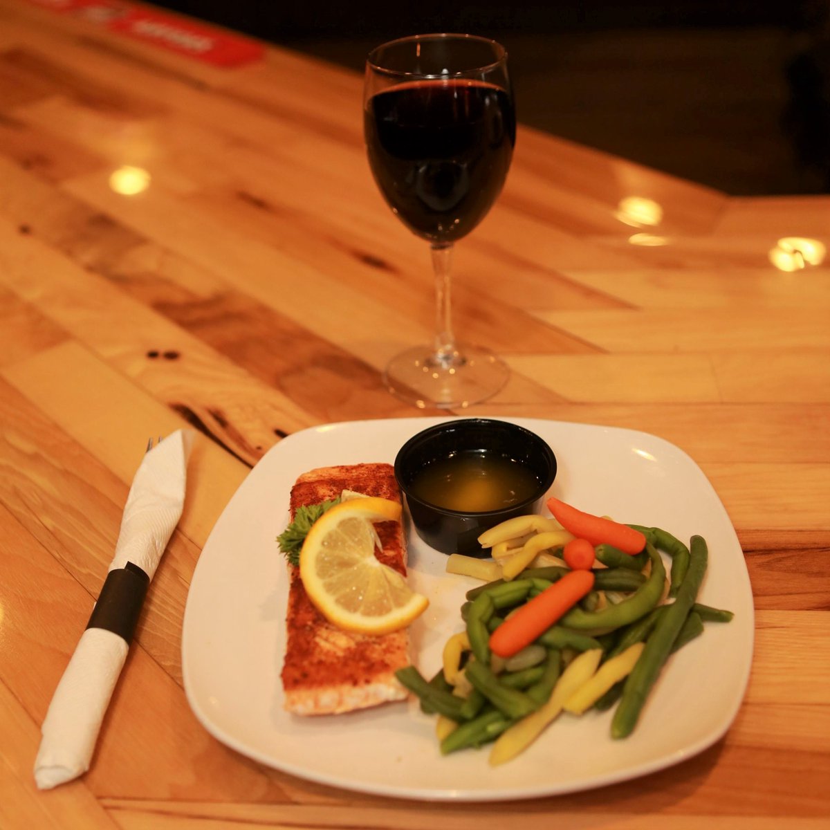 841BrewHouse's tweet photo. We make it easy to eat your vegetables😋Enjoy your greens deliciously on National Eat Your Vegetables Day🥕✨
.
Hours of operation based on Staff Availability
.
**Please follow us on Facebook for Weekly updates**
**Private Parties as scheduled**
.
Thank you for your patience. https://t.co/HZFTxkgil9
