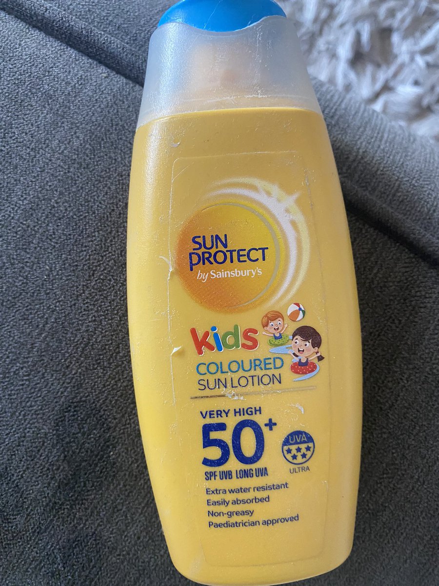 Rhiannon108's tweet photo. This sun cream is absolutely disgusting!!!! What was you thinking?!? Not only has it turned my children completely blue it has stained all of our clothes and sofa!!!!!!!! DO NOT BUY!!! https://t.co/WDphN8i42I