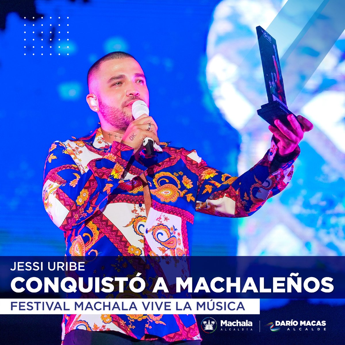 MachalaAlcaldia's tweet photo. ¡JESSI URIBE FESTEJÓ A MACHALA!
Vibrante fue el concierto del cantante colombiano Jessie Uribe, él puso a corear a los miles de machaleños que se dieron cita el 16 de junio para su concierto.
El dueño de la frase #Repitela se llevó el cariño de toda la ciudadanía y además un https://t.co/YrQUzdWIii
