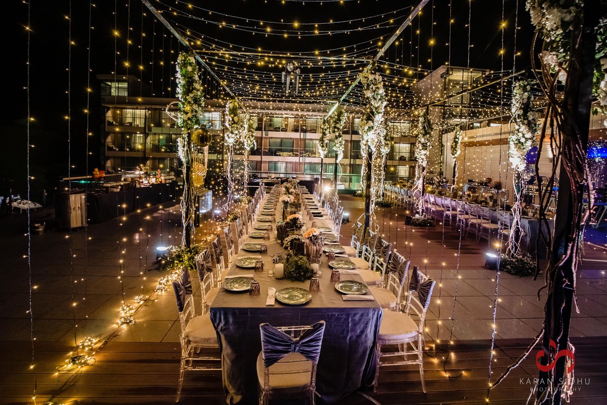 FNP_Weddings's tweet photo. For a night under the stars, filled with love, happiness and a bunch of flowers! 
#weddingdecor #weddings #wedding #fnpweddingsandevents #fnpweddings #decor #decoration #weddingphotography #mussoorie #bride #groom #karansidhu #photography  #instadecor #floraldesign #designer https://t.co/xY1Pix1jfN